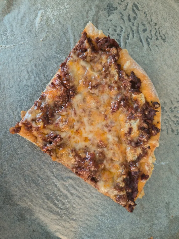Pizza Bolognese